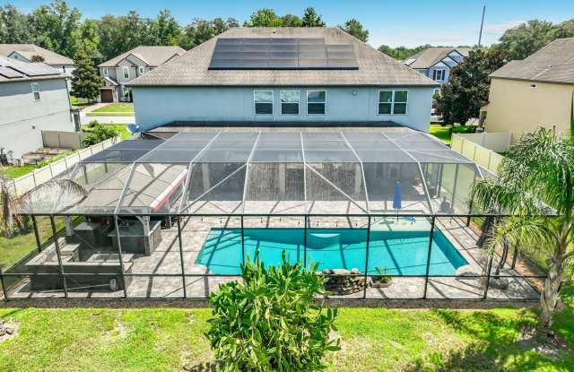 Spectacular Renovated 6-Bedroom Home in Hillside/Wekiva – Apopka, Florida Gallery 4
