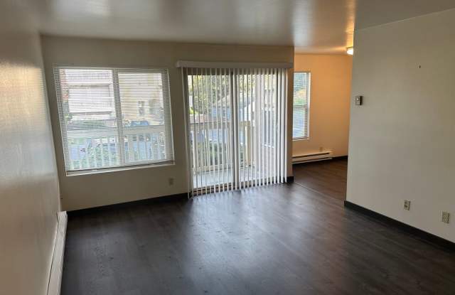 Corner Crest 3201 photos photos Corner Crest 3201 photos photos