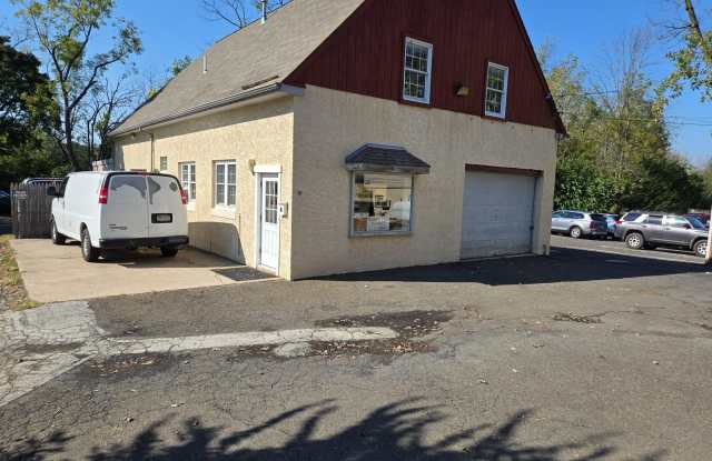 1411 BETHLEHEM Pike Gallery 3