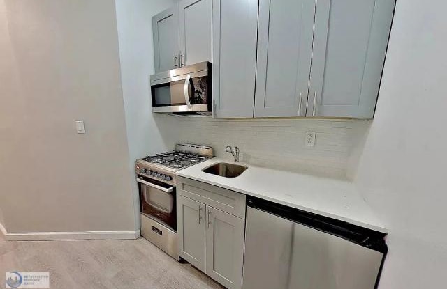 32 E 7TH ST. - 32 East 7th Street, New York City, NY 10003