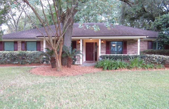 1209 SHALLOWFORD DR E - 1209 Shallowford Drive East, Jacksonville, FL 32225