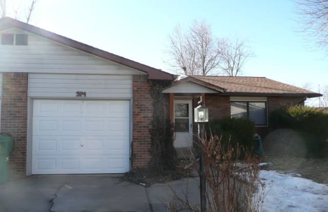 914 Red Fir Place - 914 Red Fir Place, Loveland, CO 80538