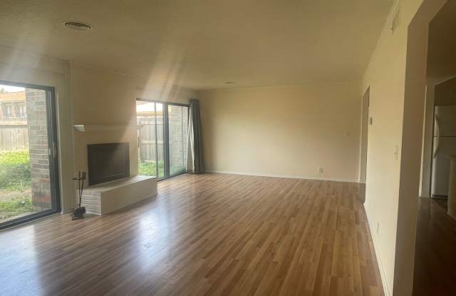 6588 Poplar Woods photos photos