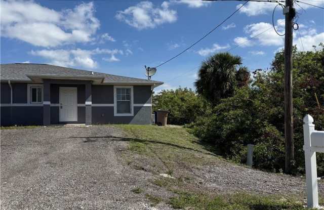 700 W 12th Street photos photos