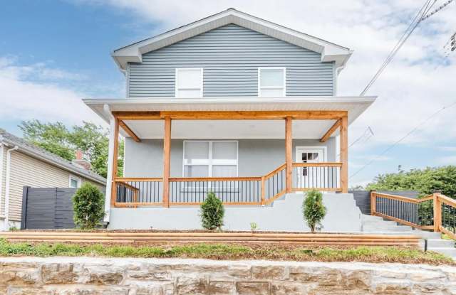 North Hampton Gem! - 3345 Sublette Avenue, St. Louis, MO 63139