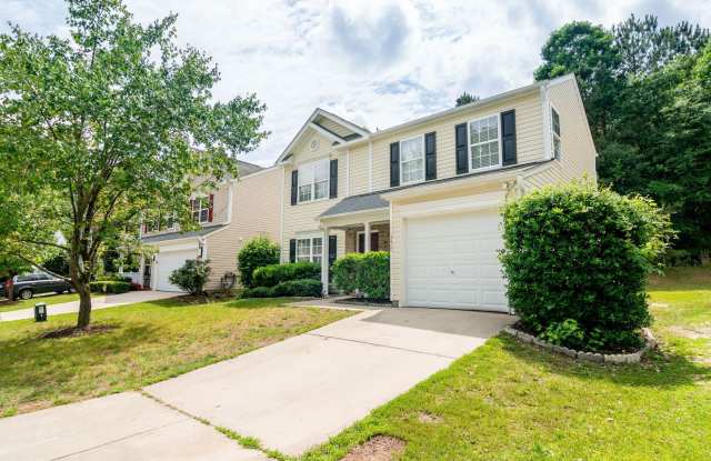 Great 3 Bedroom Home with Large Yard and 1 Car Garage! Raleigh-Available July 15th! photos photos