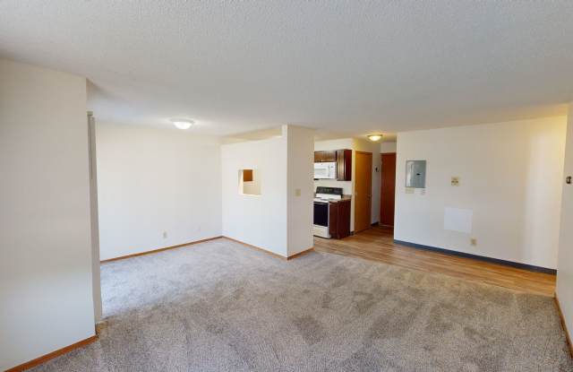 2300 Mortensen Gallery 4