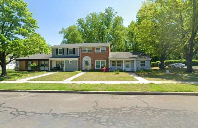 128 ROCKLAND Drive photos photos