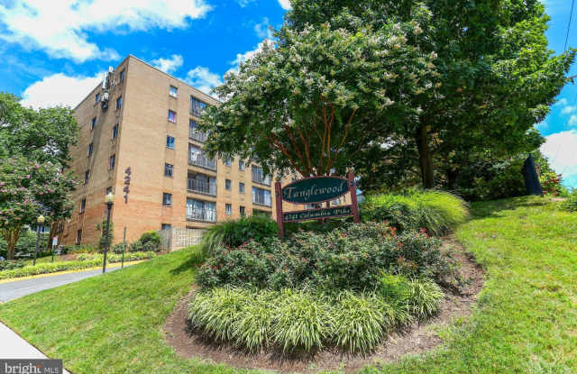 4241 COLUMBIA PIKE photos photos
