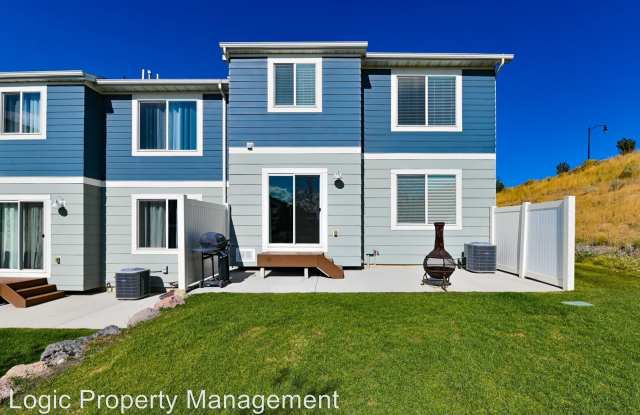 685 W. Broad Stripes Drive Gallery 3