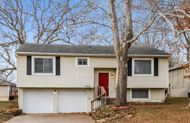 8502 Pershing Road photos photos