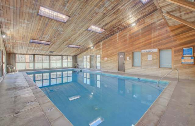 Riva Ridge Apartments Gallery 3