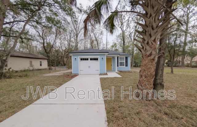 2052 Dean A Ave photos photos