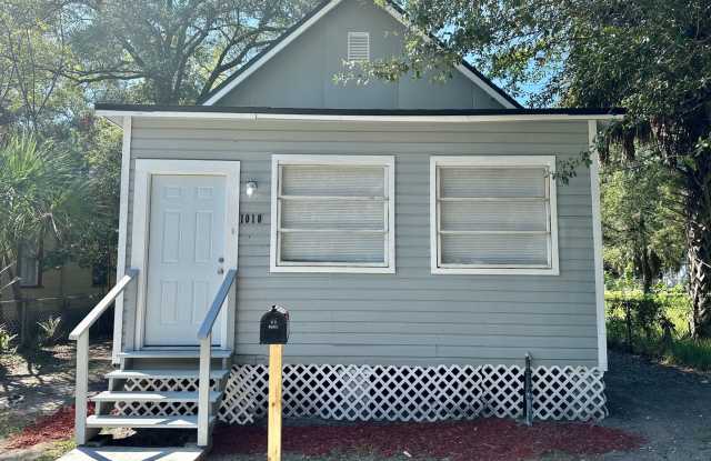 Wonderful Bungalow Just Renovated! photos photos