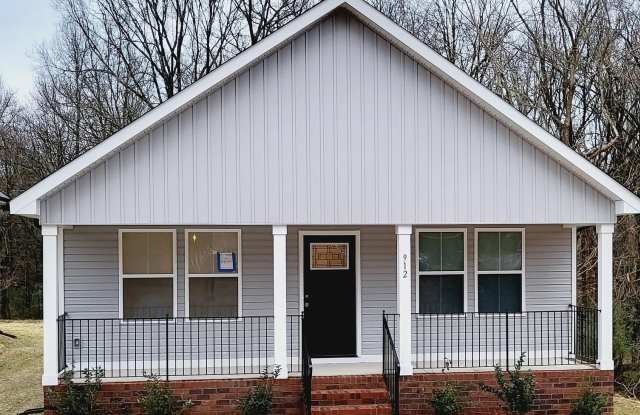 Room in 3 Bedroom Home in Spencer Gallery 1