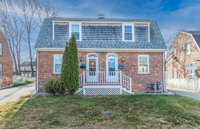 79 Porpoise Way - 79 Porpoise Way, Portsmouth, NH 03801 79 Porpoise Way - 79 Porpoise Way, Portsmouth, NH 03801