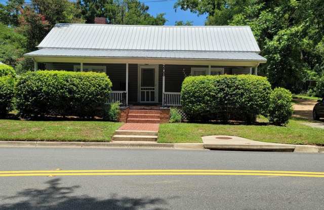 MOVE IN SPECIAL!! Beautiful 3 Bedroom 2 bath home photos photos