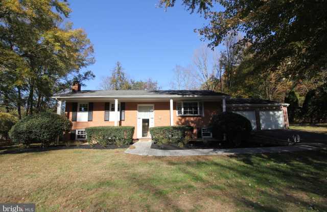 7504 BOX ELDER COURT - 7504 Boxelder Court, McLean, VA 22102