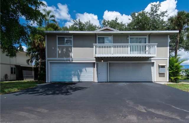 3257 Royal Canadian TRCE unit: 2 photos photos