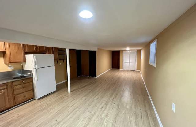 4742 N Keystone Avenue Gallery 4