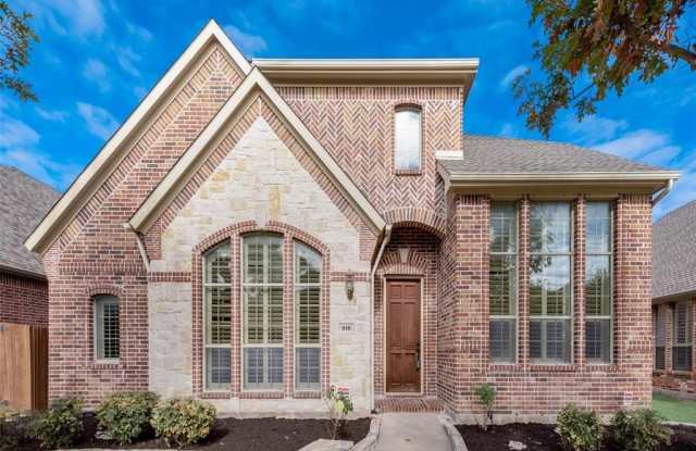 816 Cougar Drive Gallery 2