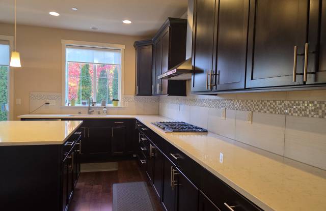 12284 170th Ct Ne Gallery 2