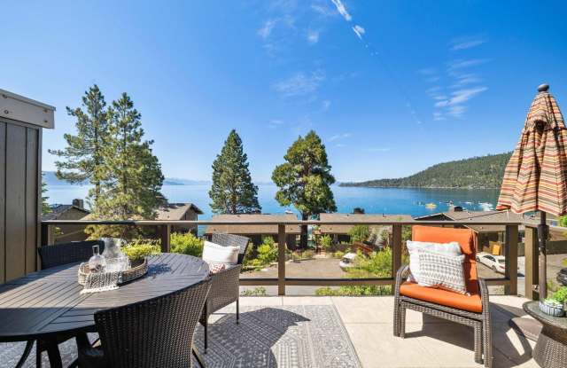 Stunning Lake Front Condo - All that Lake Tahoe has to Offer!! - 549 Lakeshore Boulevard, Incline Village, NV 89451