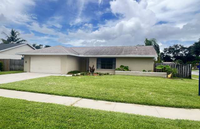 174 Parkwood Drive photos photos