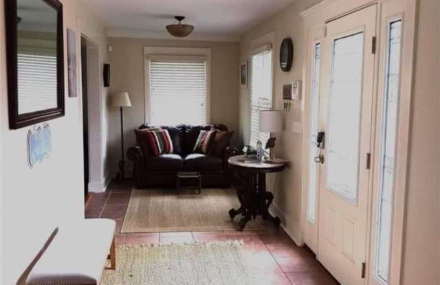 572 Montauk Highway Gallery 2