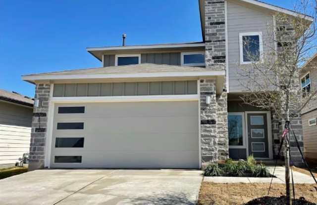 Spacious - Like New - 4 Bedrooms - Versatile! Gallery 1