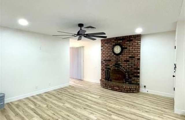 7135 Kenwood Street Gallery 1