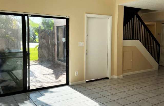 12357 NW 12th Court Gallery 2