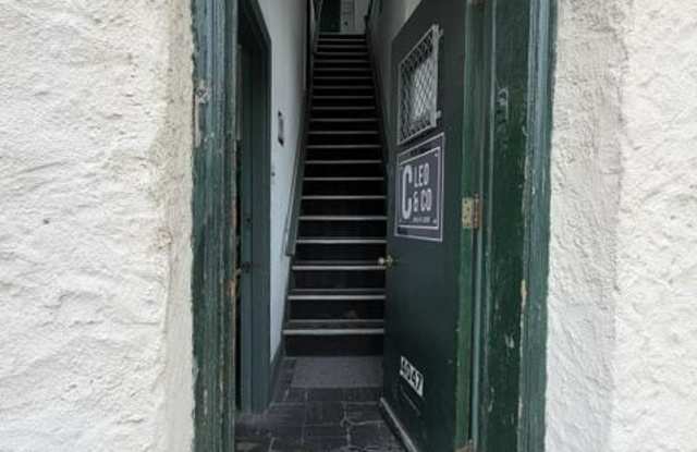 4047 CRESSON Street Gallery 2