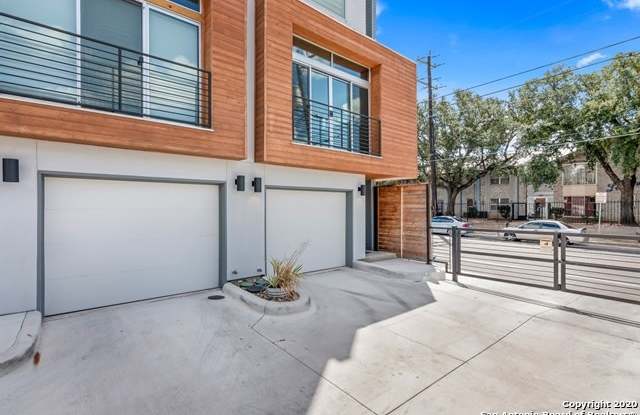 954 E Josephine St - 954 E Josephine St, San Antonio, TX 78208