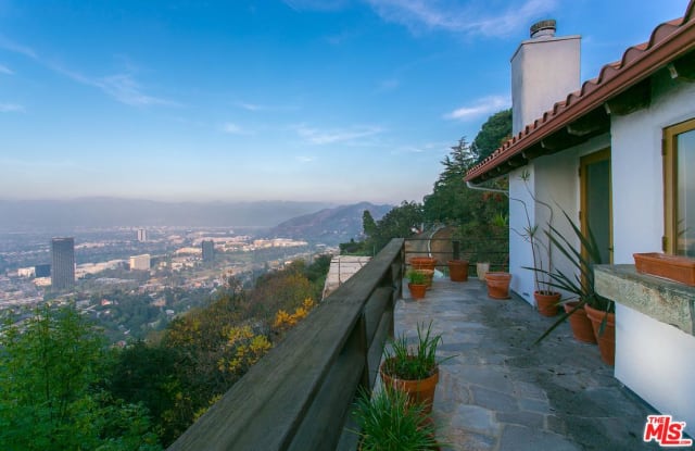 7807 TORREYSON Drive - 7807 Torreyson Drive, Los Angeles, CA 90046