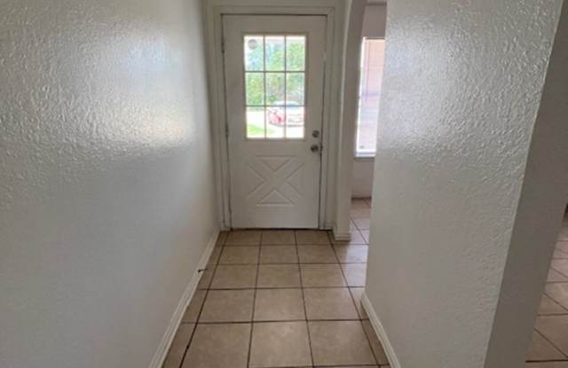 4826 Stonecrest Gallery 4