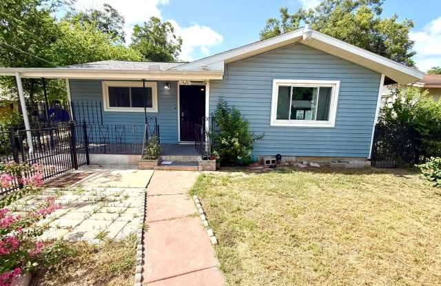 Charming 2-Bedroom Home with Flex Room & Gated Entry Gallery 3