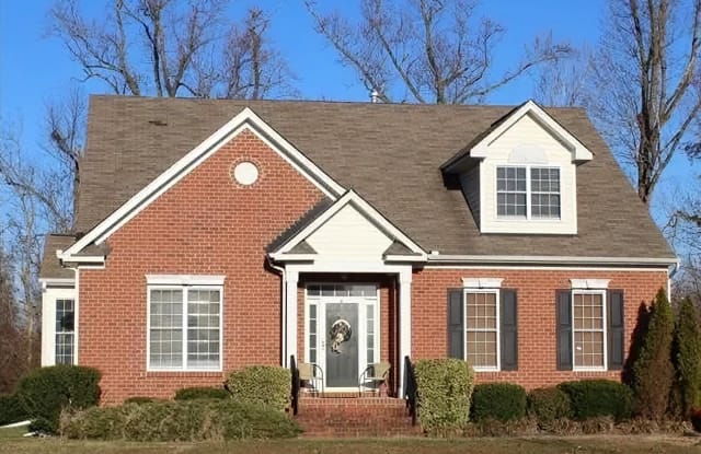 810 Hillcrest Farms Dr - 810 Hillcrest Farms Drive, East Highland Park, VA 23223