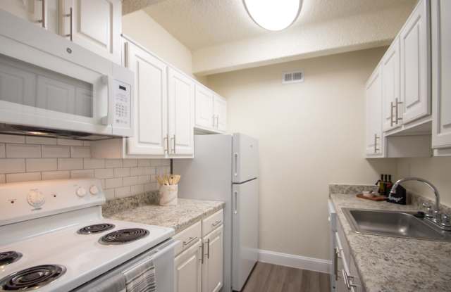 Harvard Square Apartments photos photos