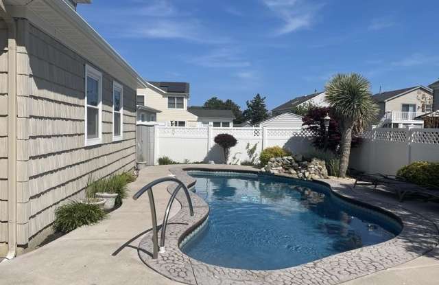 5216 Waterview Dr Gallery 3