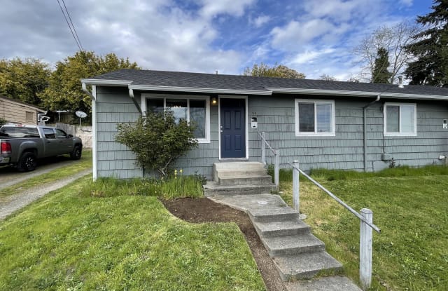 114 Acorn St - 114 Acorn Street, Bremerton, WA 98310