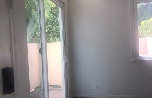 415 E Tamarack Ave #6 Gallery 4