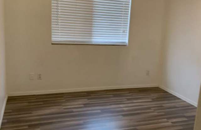 8946 E Balsam ave - 8946 East Balsam Avenue, Mesa, AZ 85208