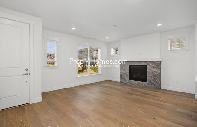 Reed's Crossing 3BR Home with Third-Floor Bonus Room & Gas Fireplace! Gallery 4