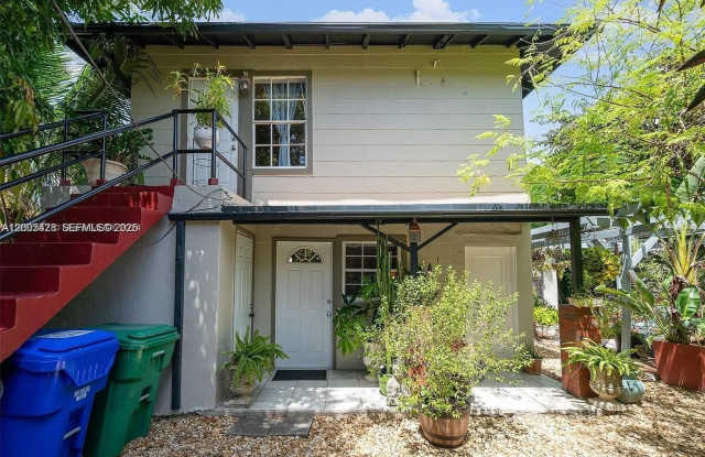 224 SW 6th Ave photos photos