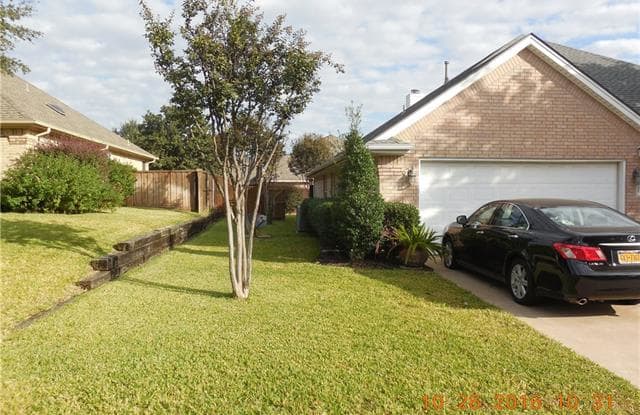 1049 Springhill Drive - 1049 East Springhill Drive, Burleson, TX 76028