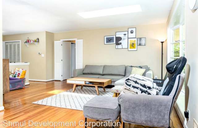 6710 Tildenwood Ln Gallery 3