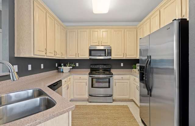 2535 Waterhaven Drive Gallery 4