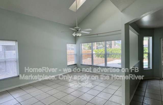 9810 Sunnyoak Dr Gallery 4