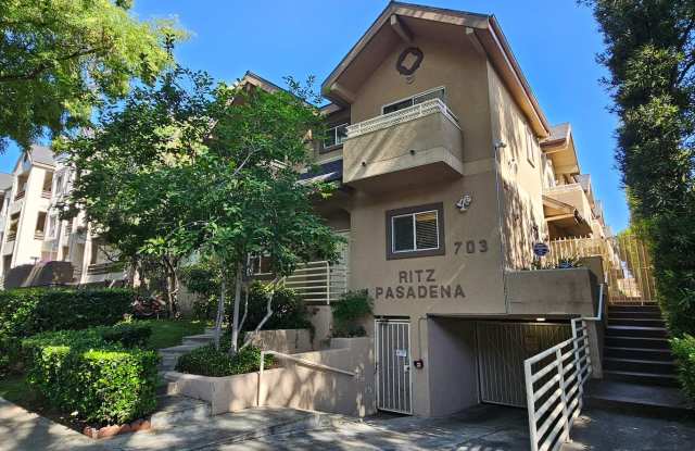 Charming 3-Bedroom Townhome in Prime Pasadena Location photos photos